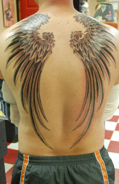 Татуировка крылья на руке мужские: смысл, стили, идеи и фото