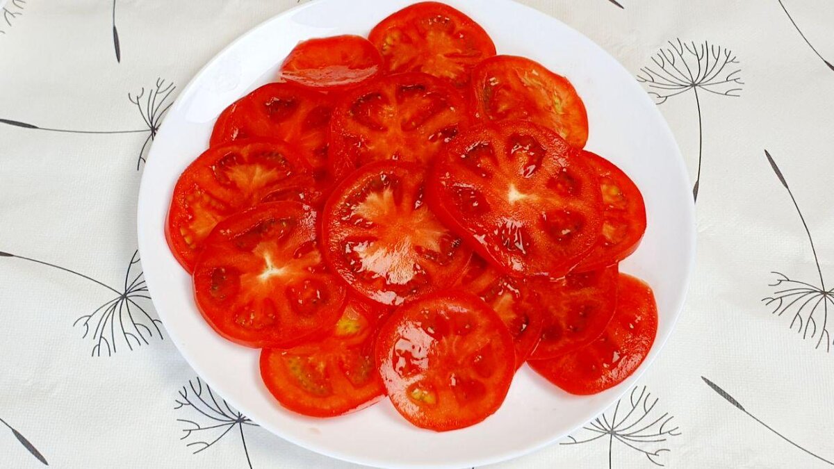 Салат из помидоров