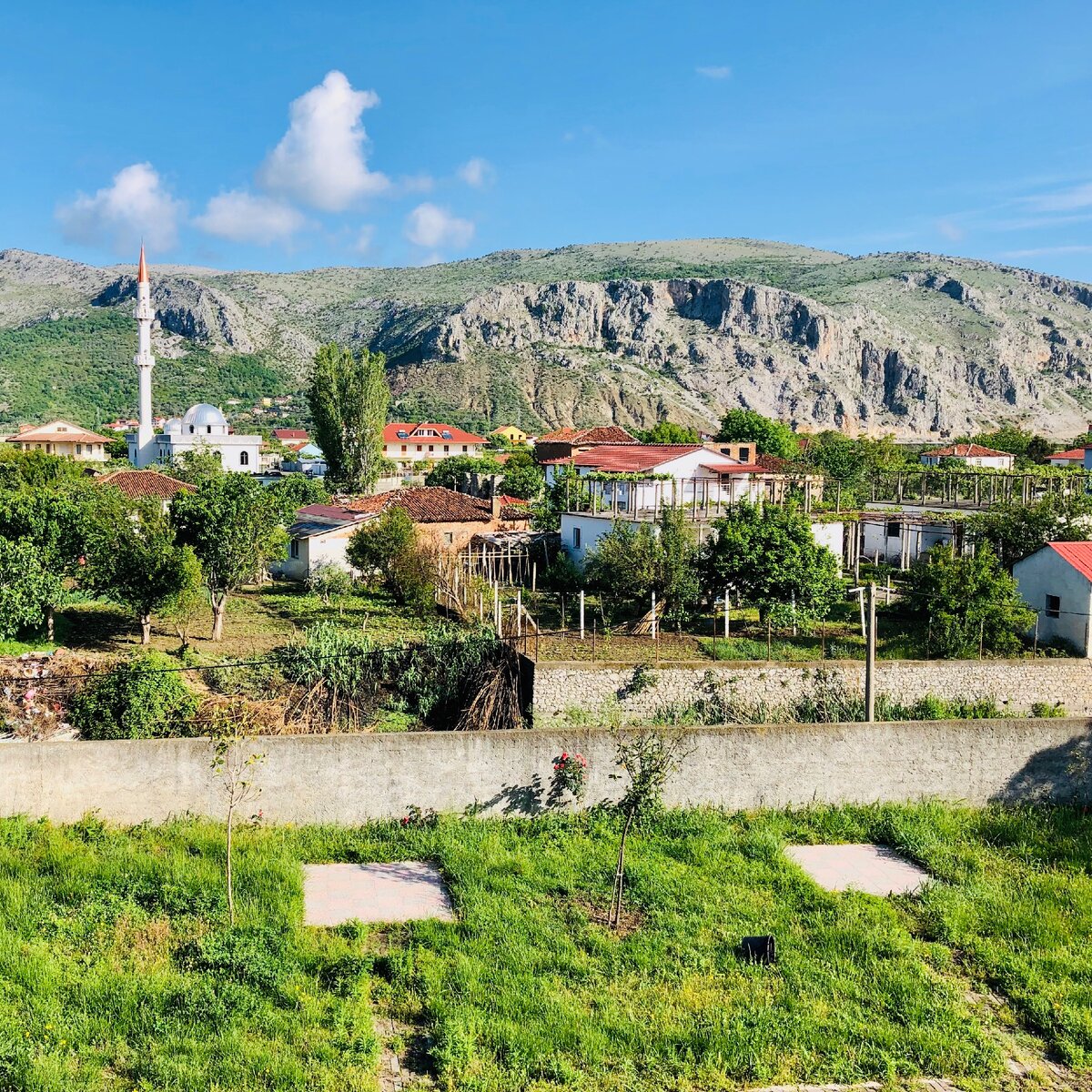 Типичная албанская деревня сегодня 