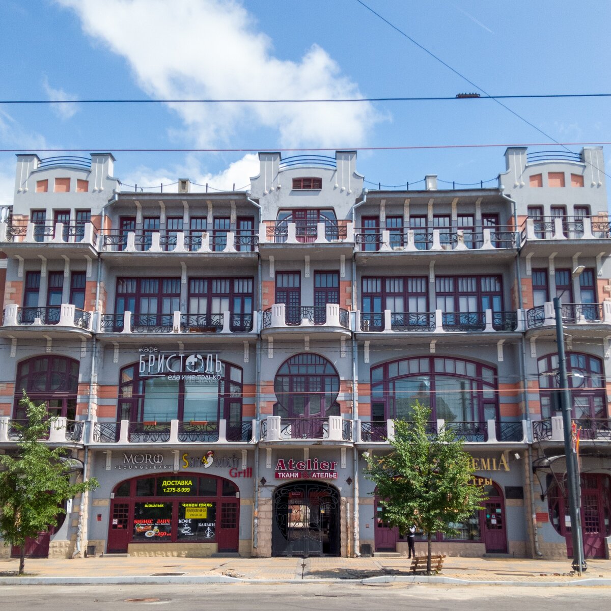 Гостиница Бристоль в стиле модерн