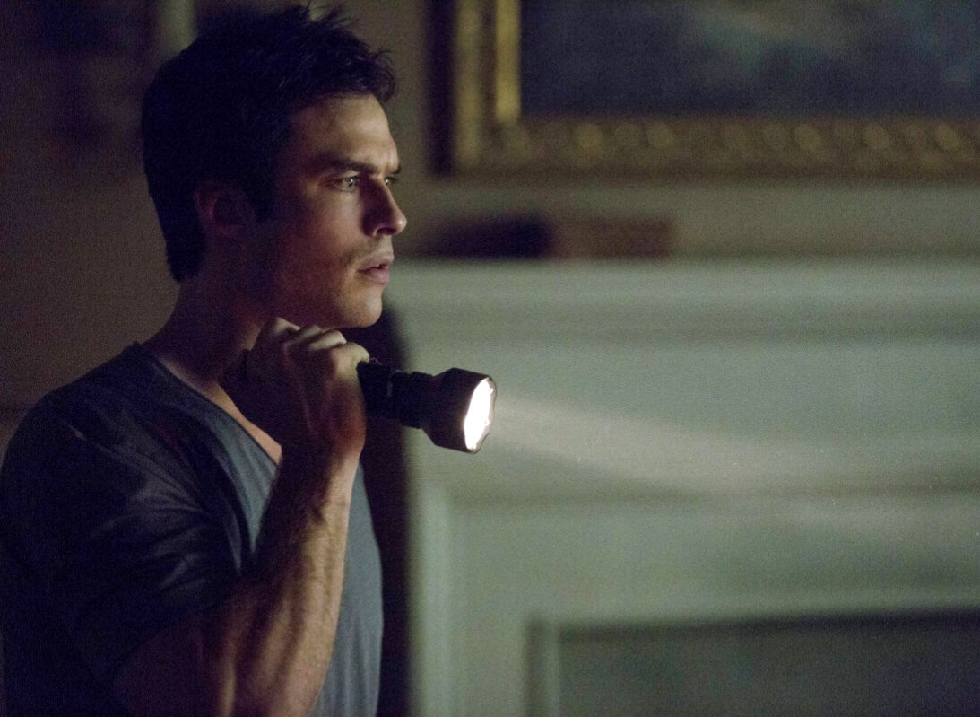 Кадр из сериала "Дневники вампира", взят на портале "Кинопоиск"