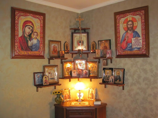 Красный угол.