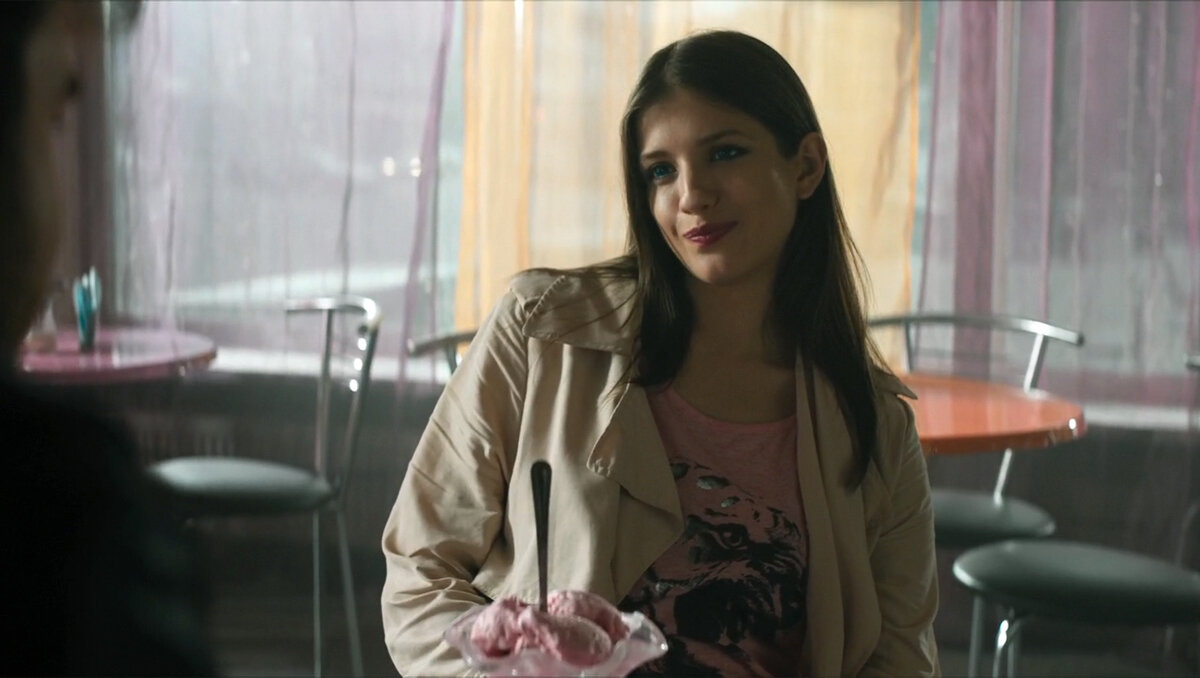 Анна Чиповская в фильме "Блокбастер" (который, как видно по списку, содержит рекордное количество красивых актрис)