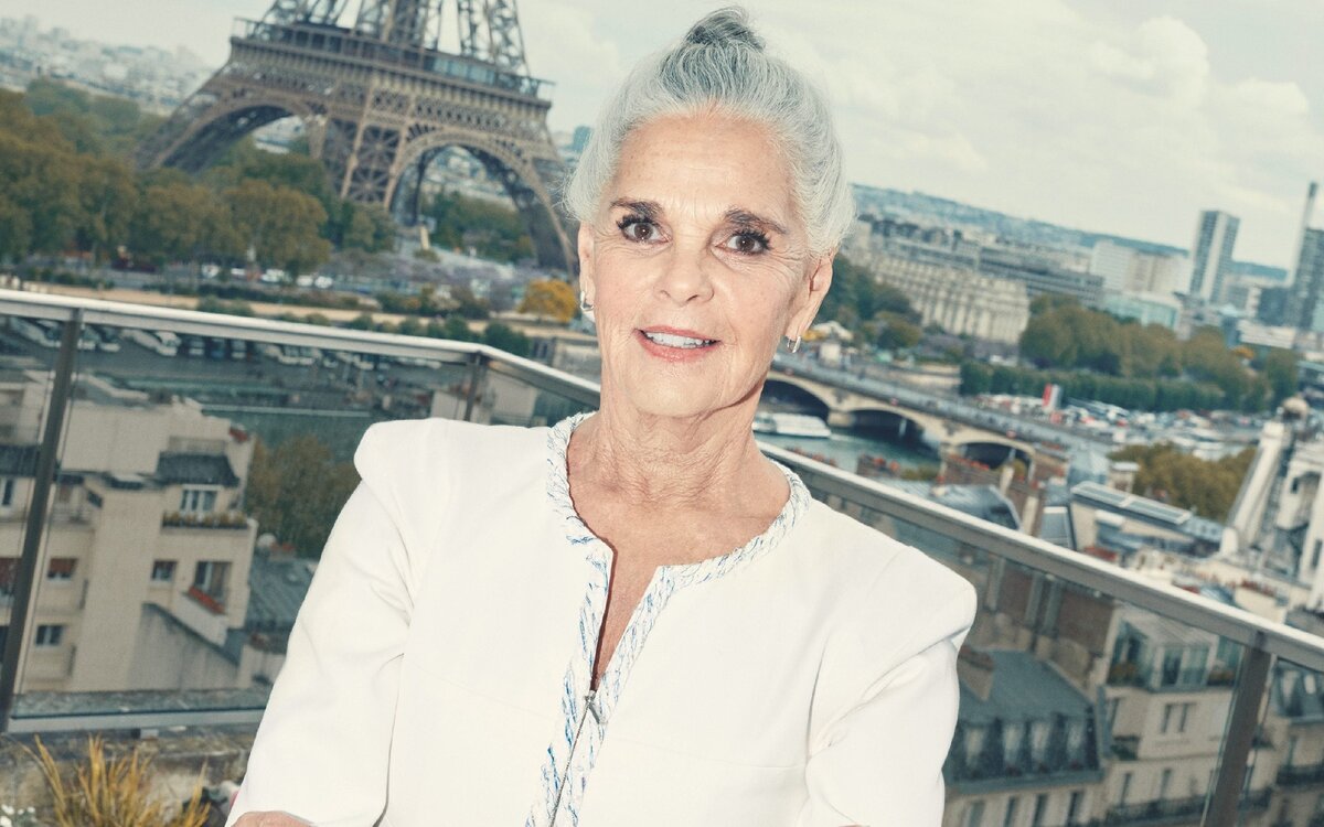84 года. Человеку 84 года. Ali Macgraw at the age of 40