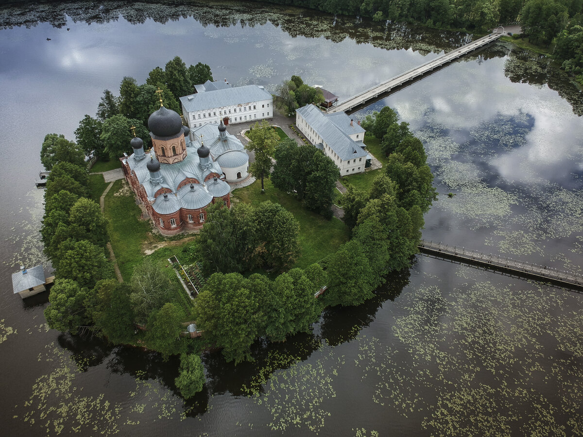 Владимир озеро и Церковь