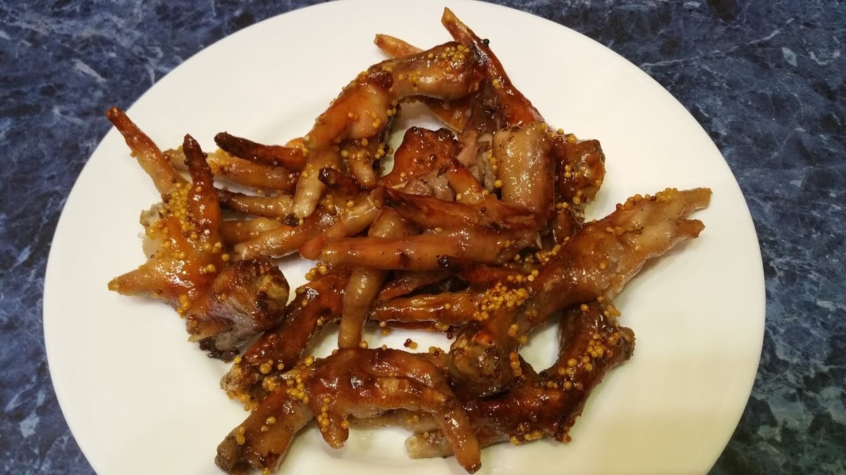 Тигровые куриные лапки по-сычуаньски (Chicken Feet Szechuan Style)