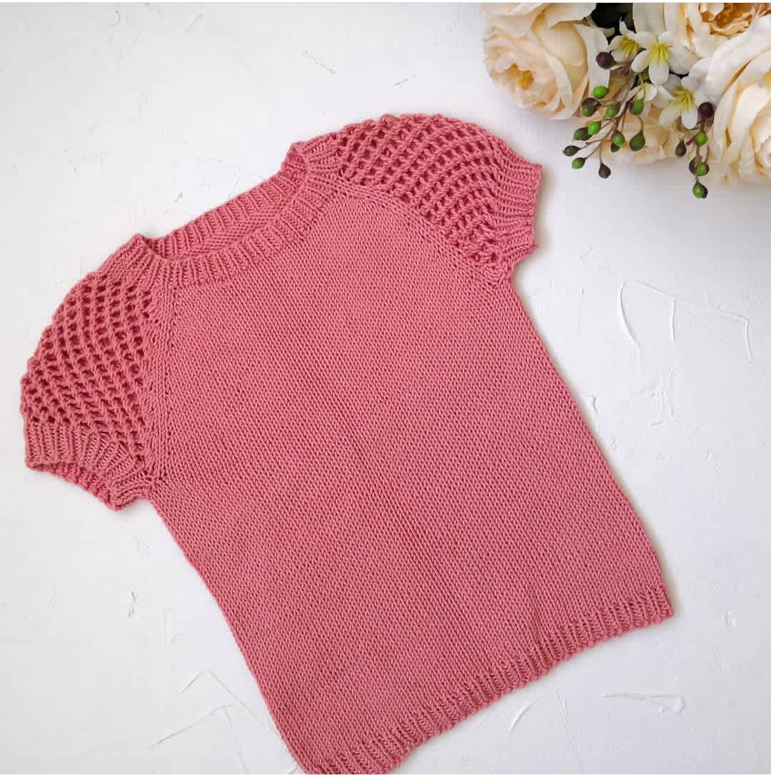 Майка с рукавом-сеточкой