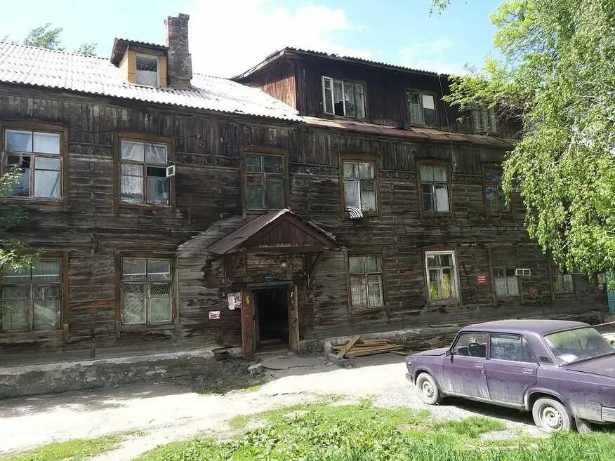 Думаете статья об этом доме? Нет здание, о котором идет речь построено гораздо раньше. Фото автора