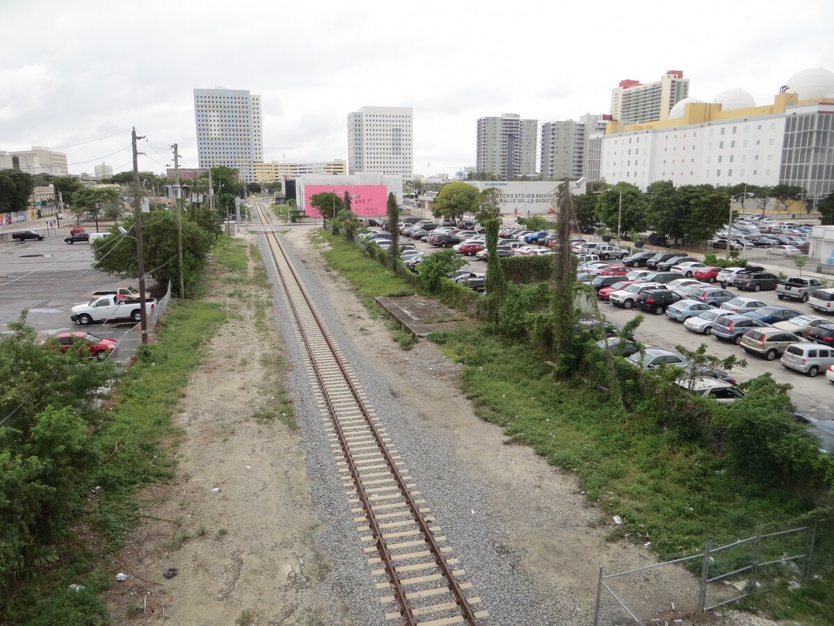 Многоэтажный паркинг в деревне в Новой Москве. Они продолжают уродовать  город. | Дно Мещанства | Дзен