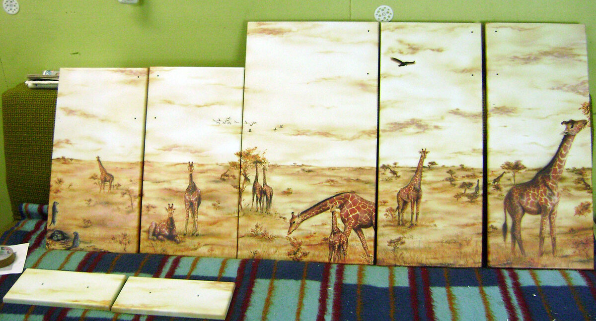 Панели до покрытия защитным слоем  лака