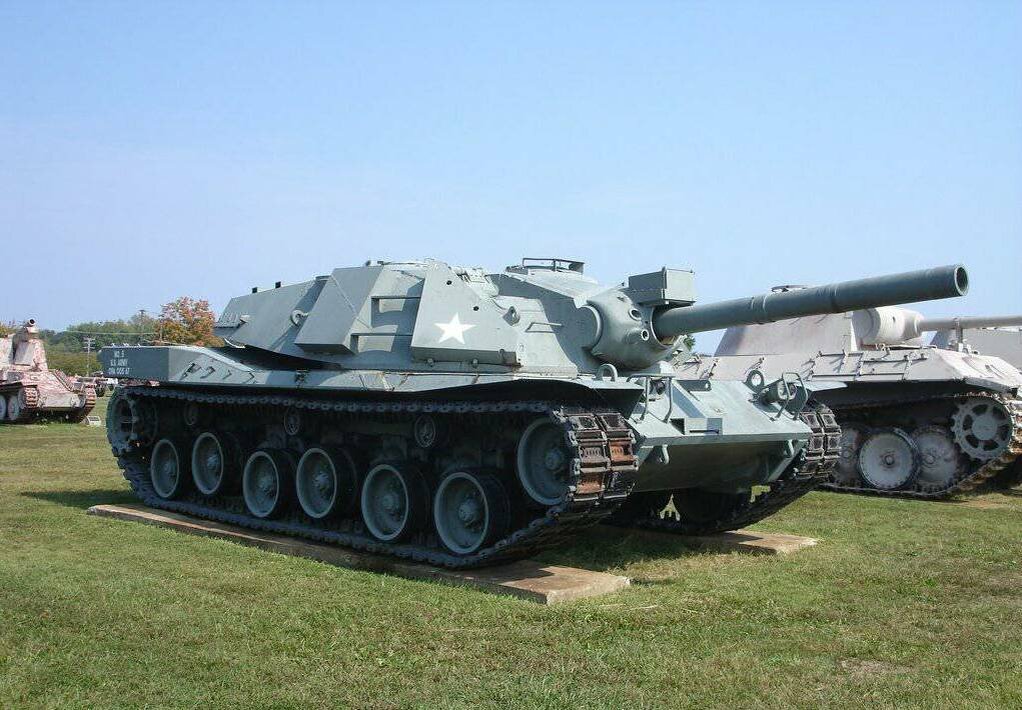 МВТ70. ( фотография взята из источника - https://vkadety.ru/wp-content/uploads/tank-mbt70.jpg ).