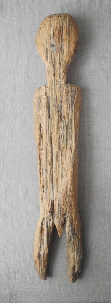 Эшмесский идол. Национальный музей Республики Коми. Источник фото: http://art.sfu-kras.ru/artwork/967