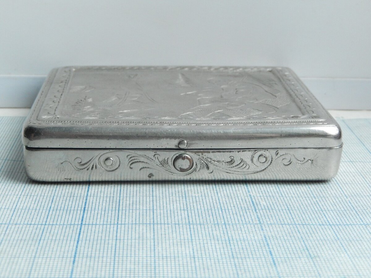 Листайте вправо