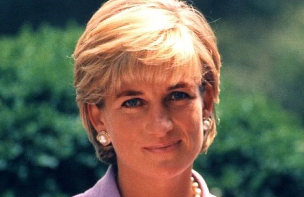 Фото: John Mathew Smith & www.celebrity-photos.com from Laurel Maryland/wikipedia