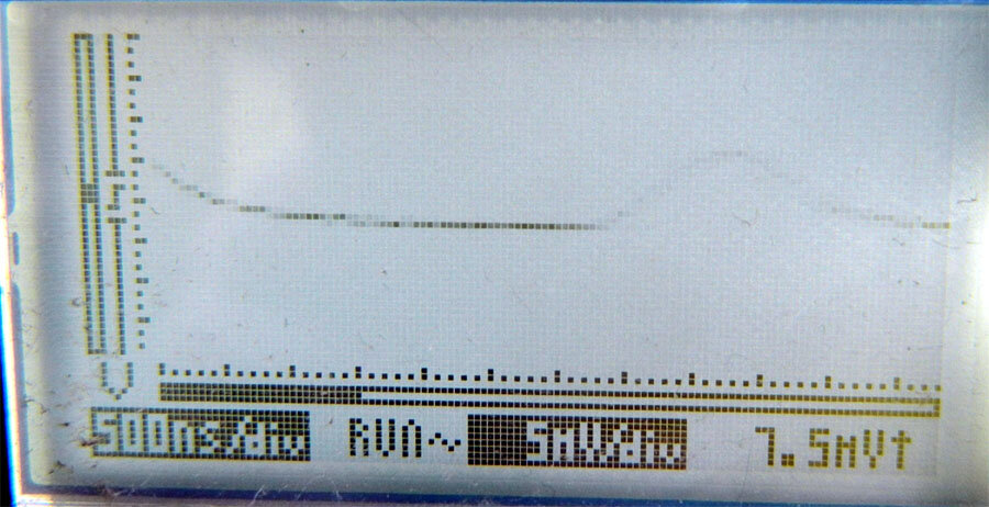 Рис. 1. ВЧ самовозбуждение на выходе стабилизатора