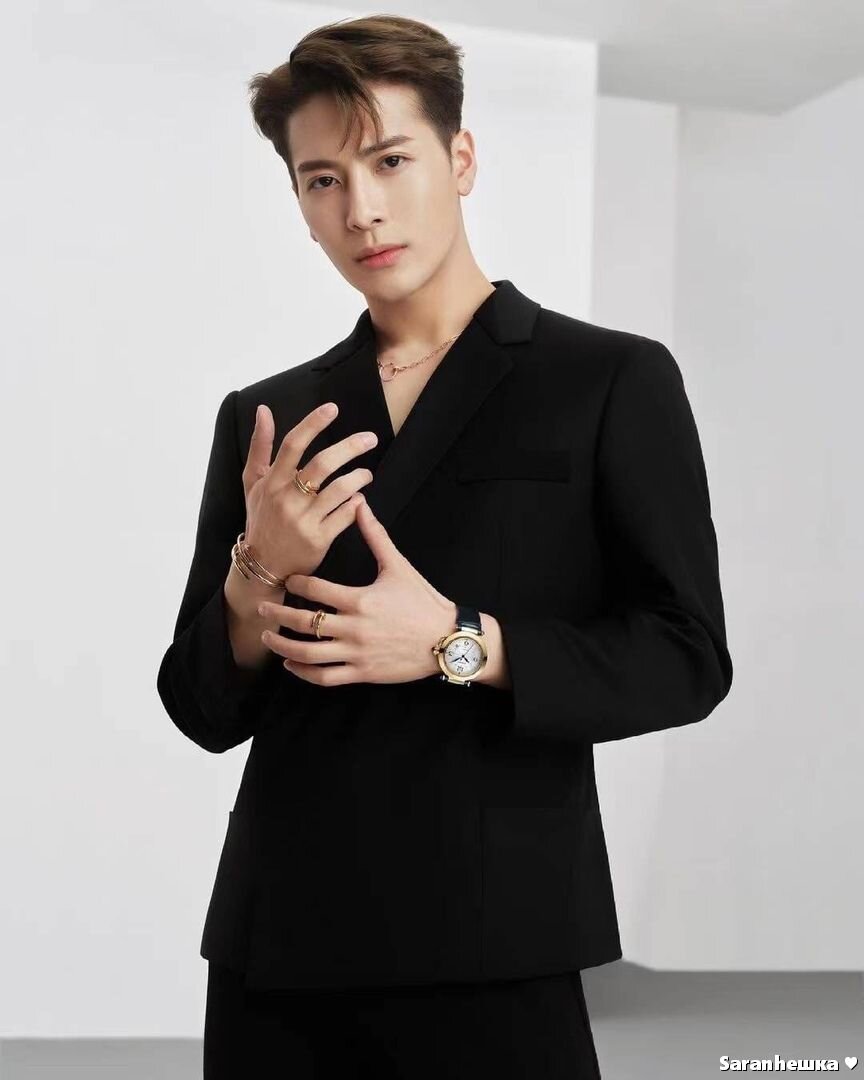 Небольшая подборка, просто насладится этим красавчиком