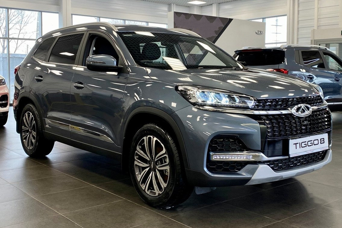 На фото: Chery Tiggo 8 (в России)