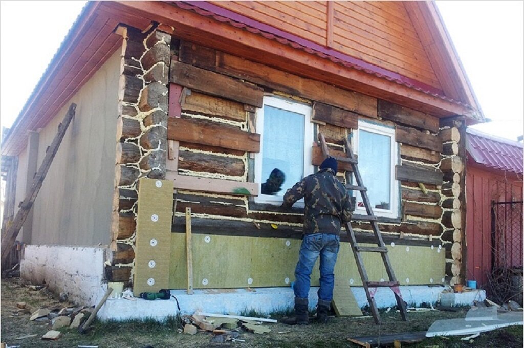 Утепление деревянного дома эковатой