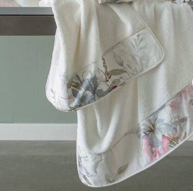 Так выглядят итальянские полотенца за 18 тысяч рублей (фирму не буду называть, чтобы не делать рекламу)