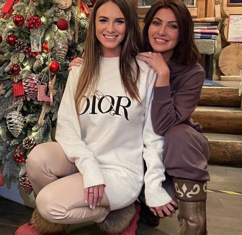 Макеева с той самой подругой. Фото из соц сетей актрисы