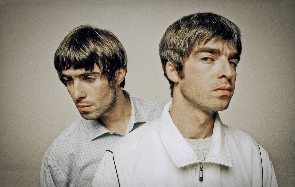 Как первая песня Oasis превратила группу в стадионную?