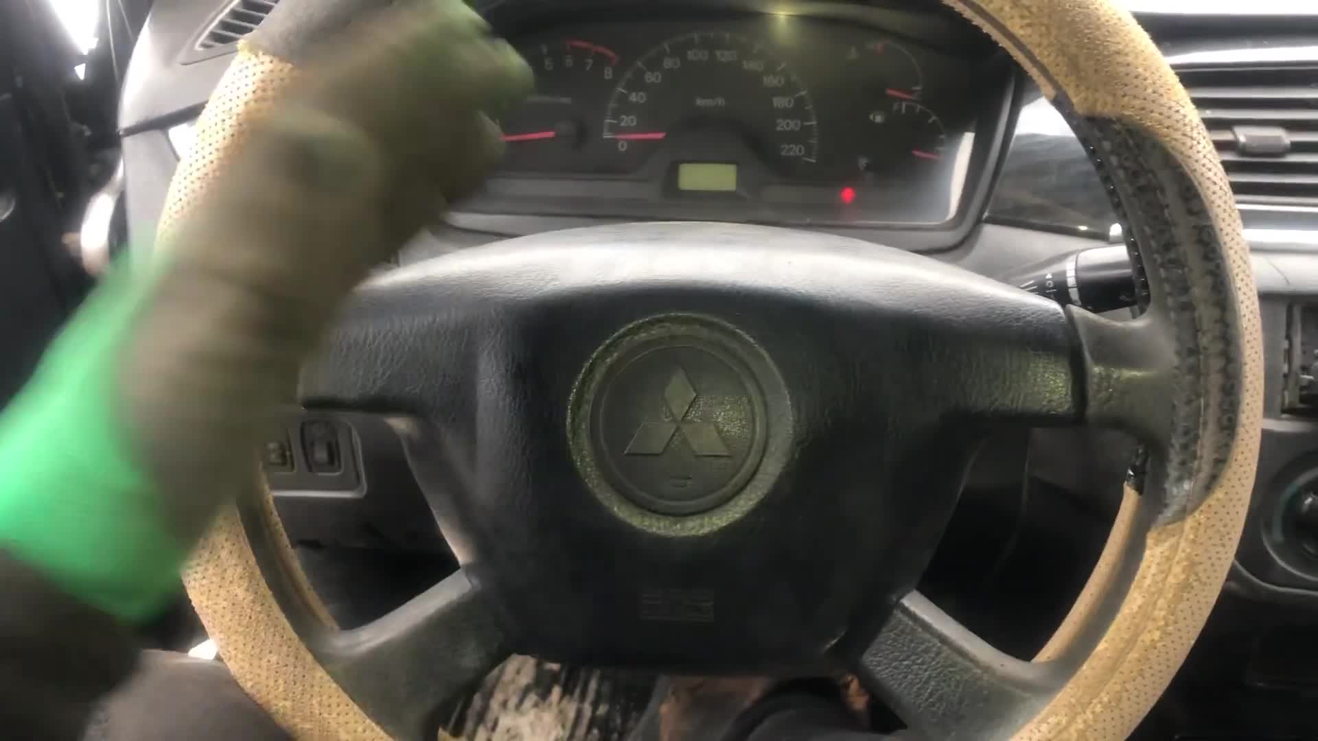 Как снять подушку руля Mitsubishi Lancer 9 В гараже у Димона Авто-Разбор_102RUS 