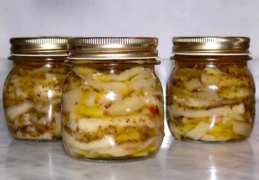 Баклажаны в масле по-апулийски ломтиками.
