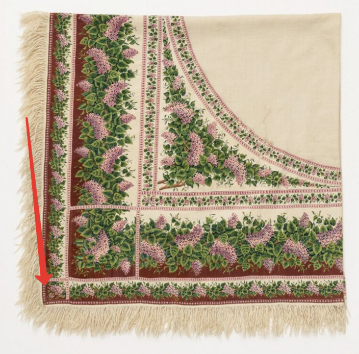 Если присмотреться, то по стрелке видно клеймо и герб Мерлиной