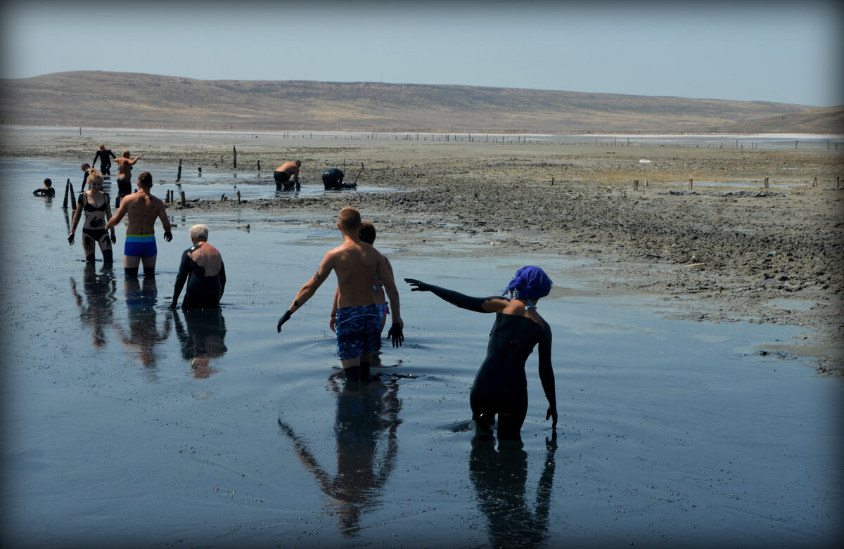 Грязевые ванны в озере Чокрак