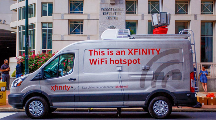 Xfinity — подразделение Comcast, которое занимается публичным Wi-Fi. Компания использует фургоны, чтобы обеспечить сигнал в проблемных зонах. Например, рядом с лагерями, где пострадавшие от торнадо испытывают недостаток в интернет-доступе Comcast