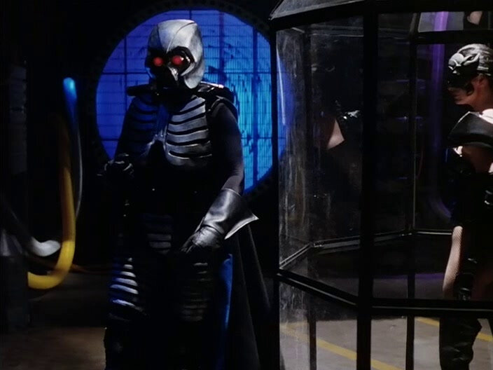 это, чтоб вы понимали, так у них местный злодей выглядит