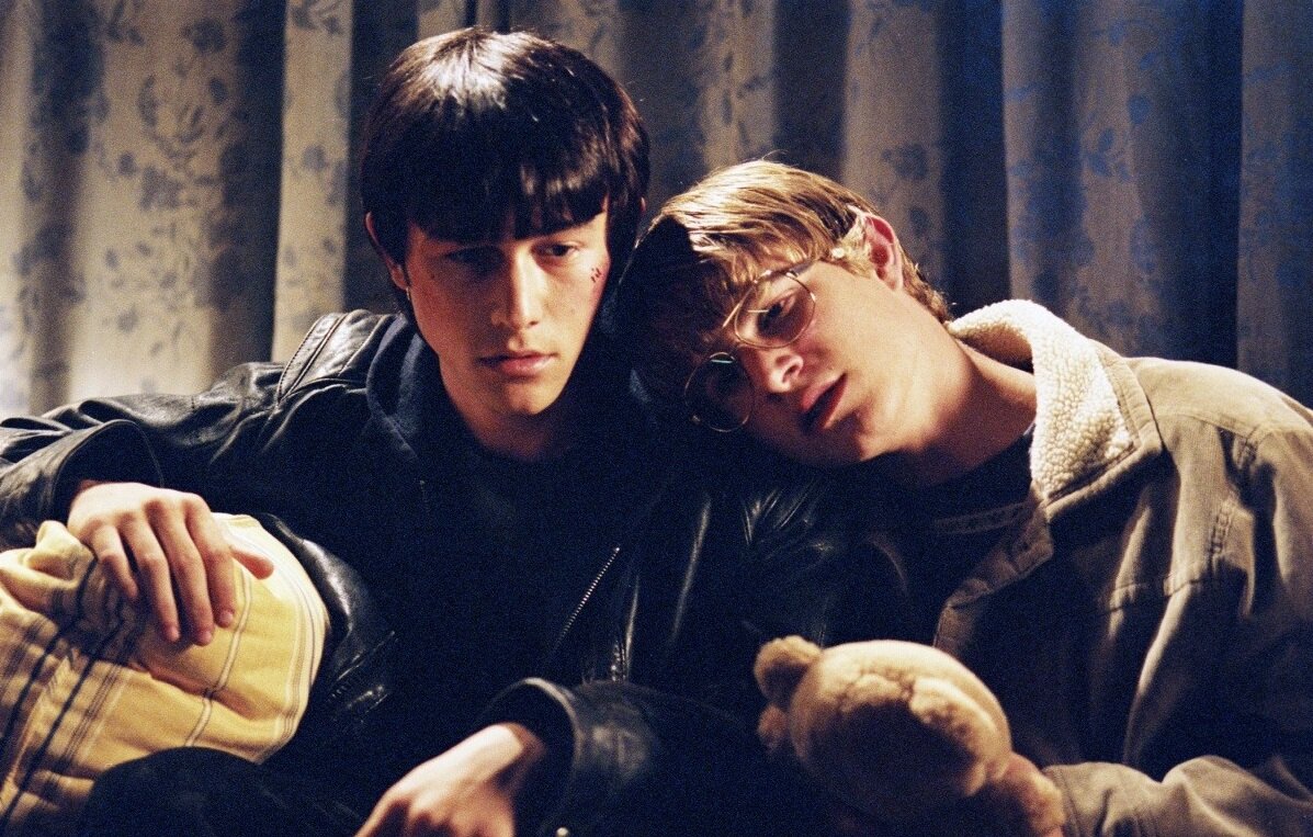 «Загадочная кожа», 2004