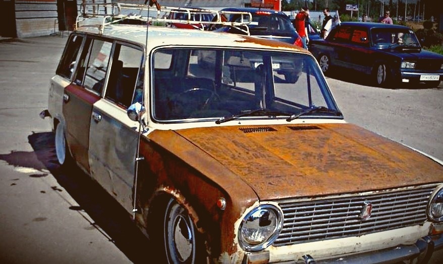 Вот так выглядело ржавое ведро моего соседа...