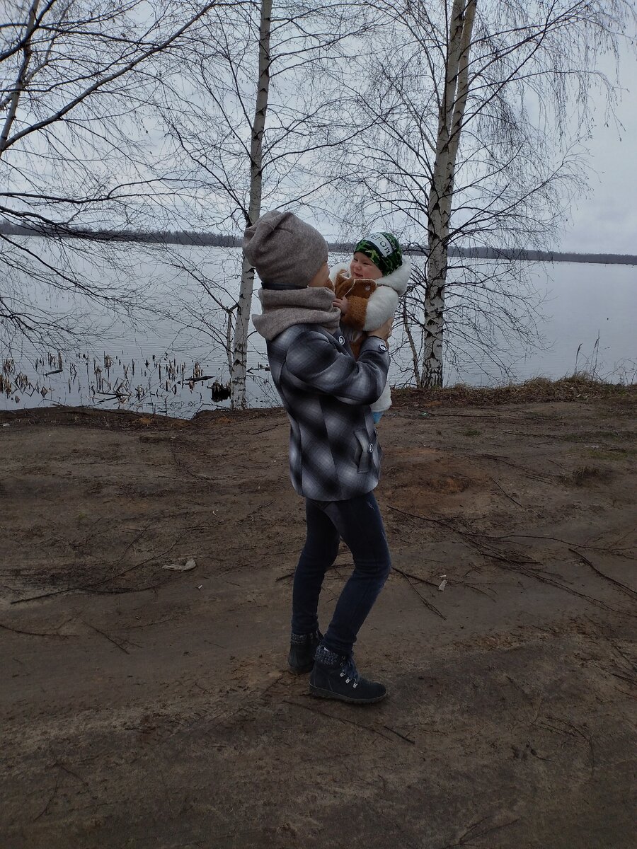 Чтение стихов происходит во всех режимных моментах на протяжении дня