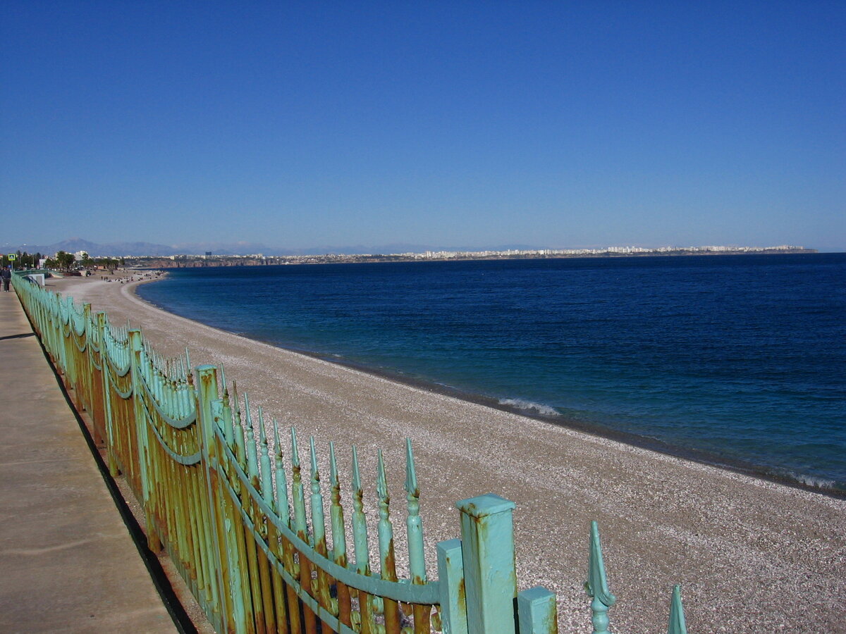 Пляж в Коньяалты - таким он был, когда я приехала в Анталью, 2013 год