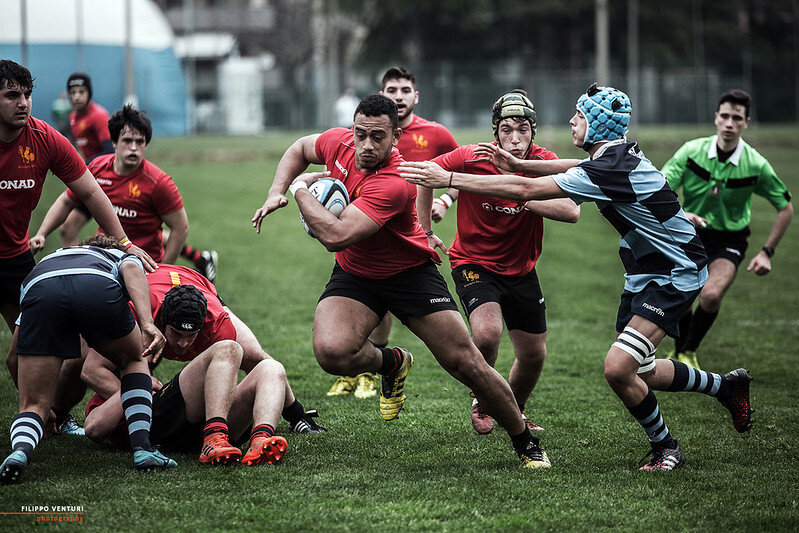 Минимум защиты и максимум контакта и силовой борьбы