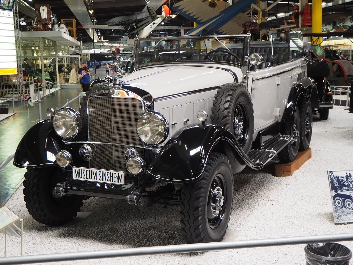 Источник: https://commons.wikimedia.org/wiki/File:ATMS_36_-_Mercedes-Benz.jpg