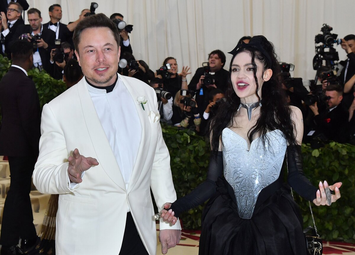 Илон и Grimes на Met Gala в 2018