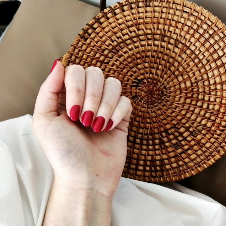 Сегодня я задумалась: а за что я на самом деле плачу такие деньги? Может и правда за 1000 рублей сделают так же?