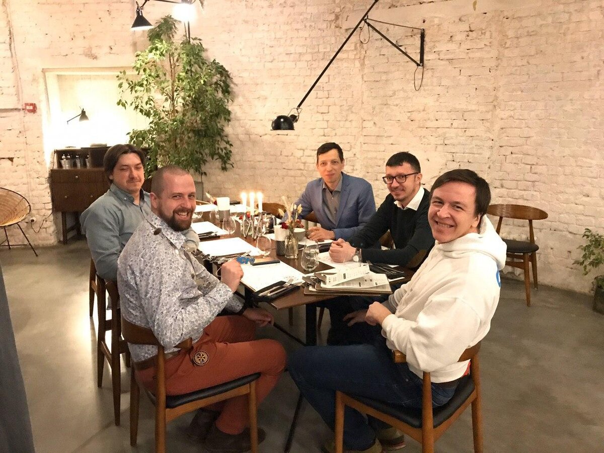 С членами Харьковской палаты JCI на очередном собрании :)