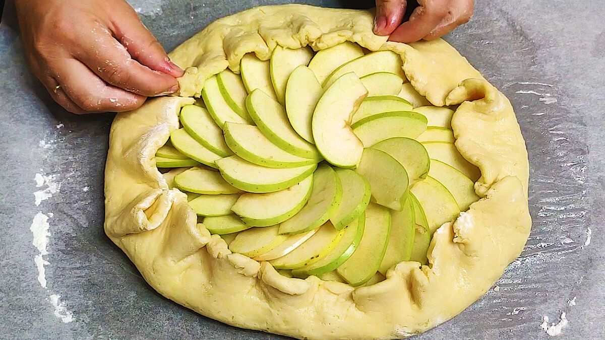 Творожное тесто для пирога с яблоками