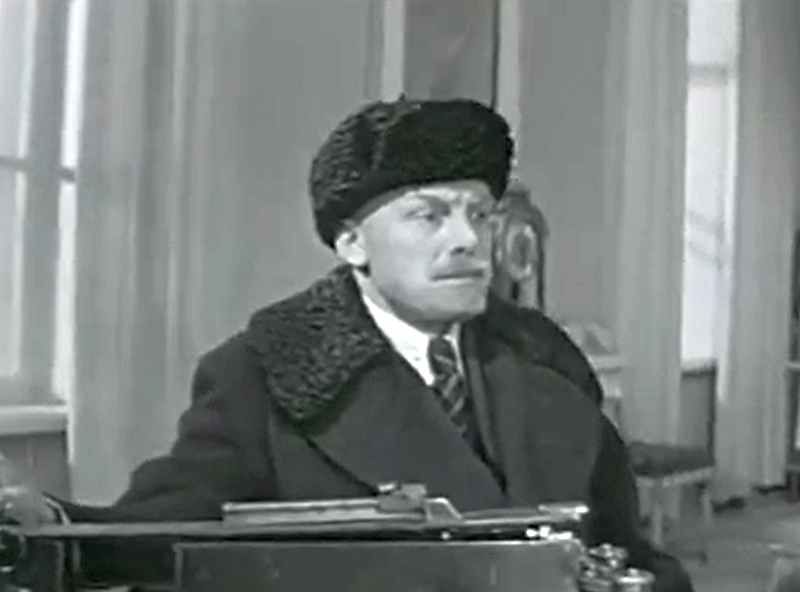 Кадр из фильма "На одной планете". Иннокентий Смоктуновский в роли Ленина