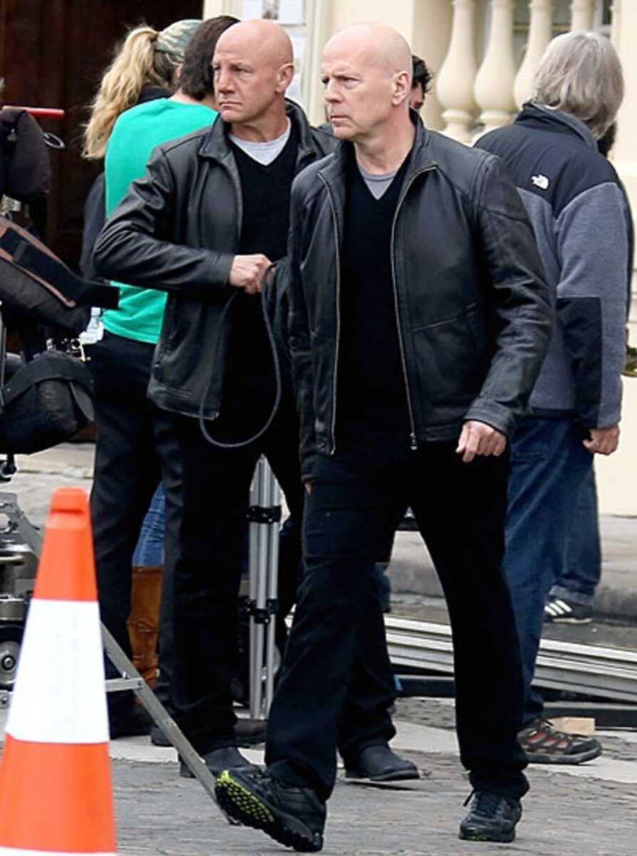 Брюс Уиллис со своим дублером