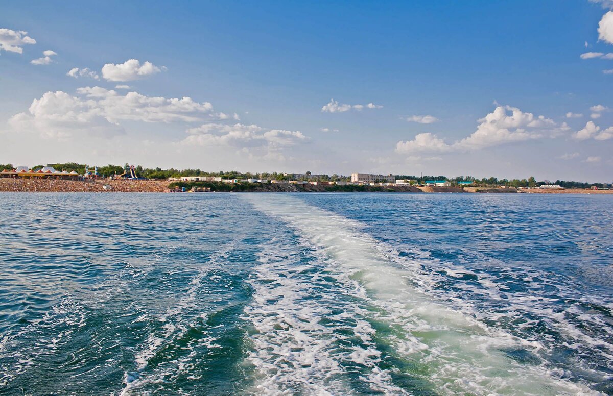 Большое яровое озеро алтайского края. Обь яровое. Обь яровое. Обь яровое. Поселок яровое алтайский край.