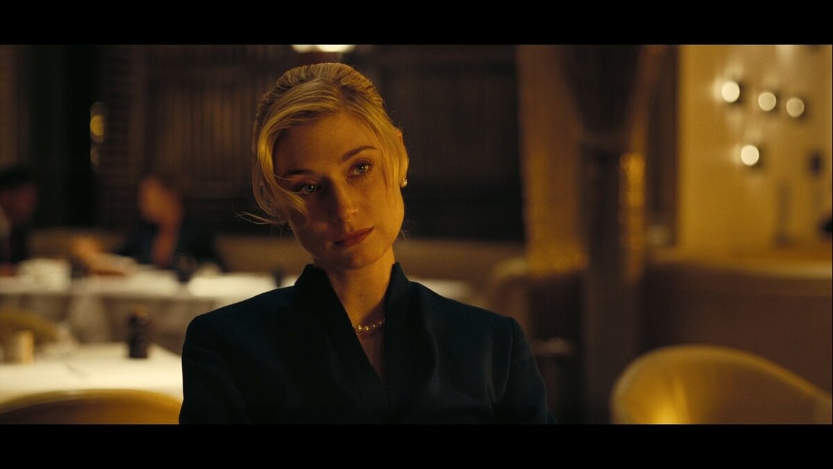 Кадр из фильма "Довод"