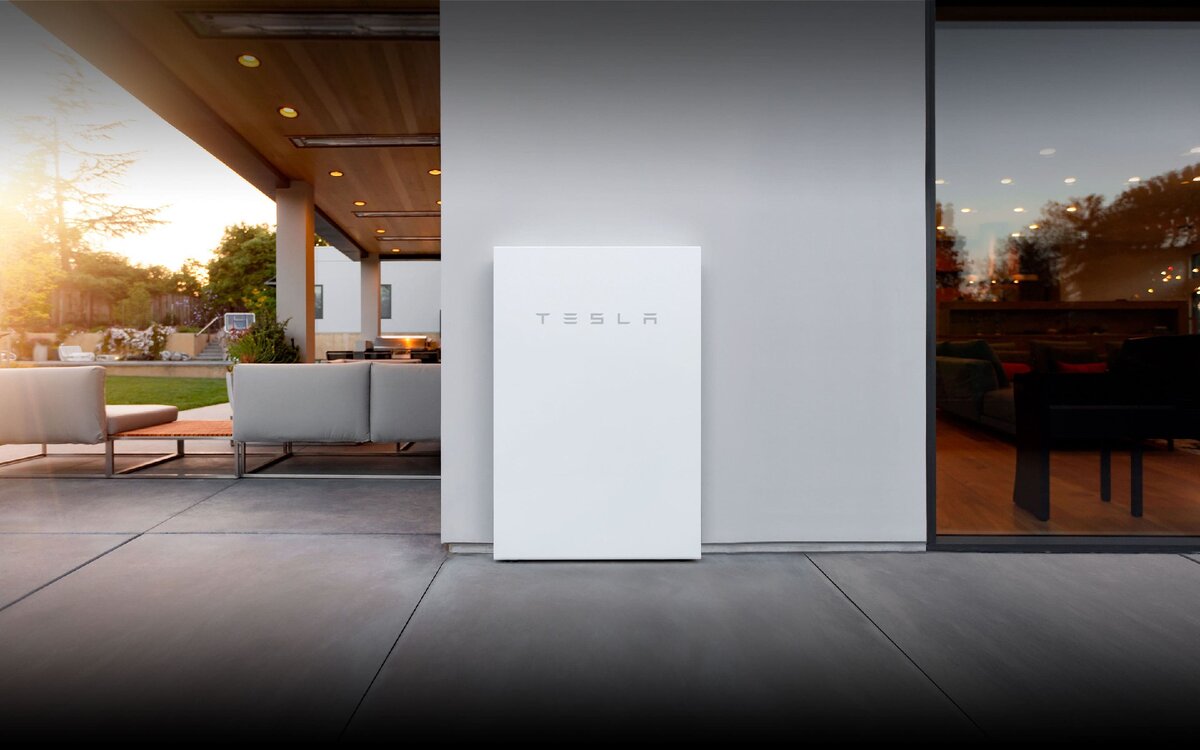 Tesla Powerwall - фото Tesla