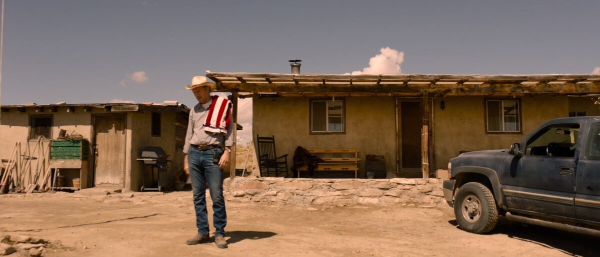 Кадр из фильма "Заступник"