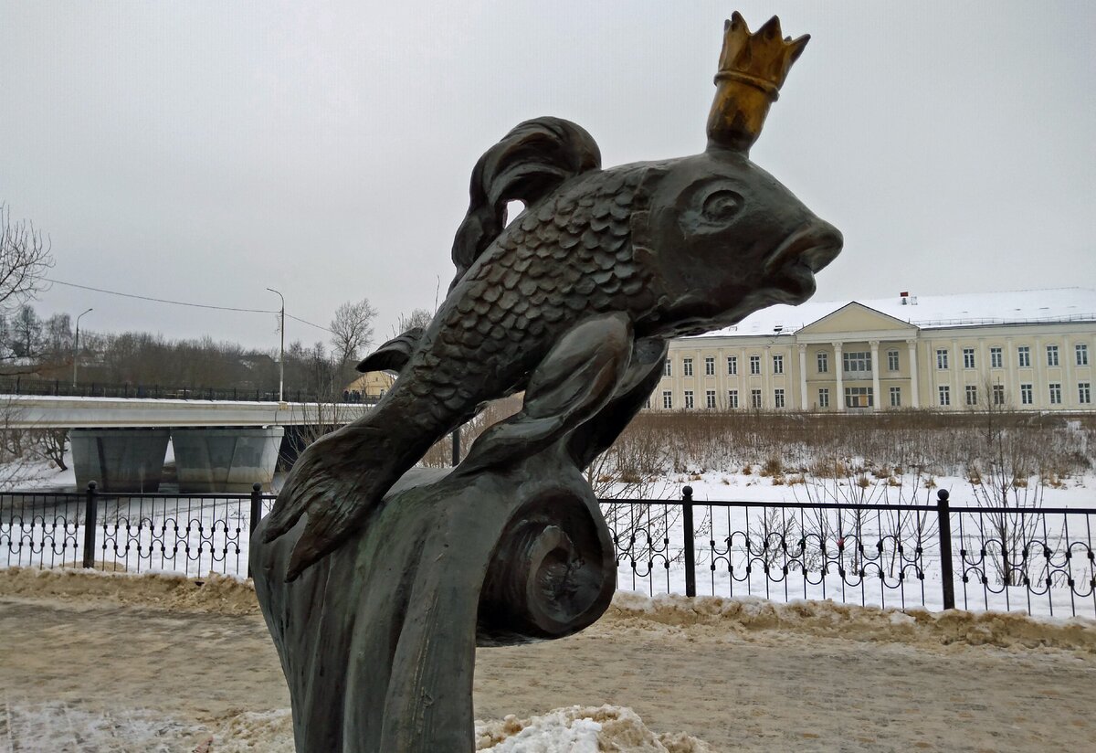Московская область. Подольск. Памятник Золотой рыбке