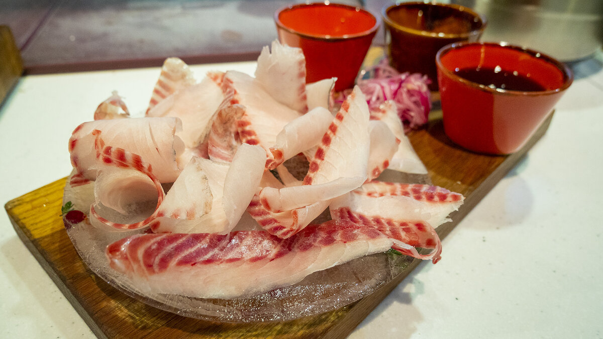 Северный деликатес с соусами