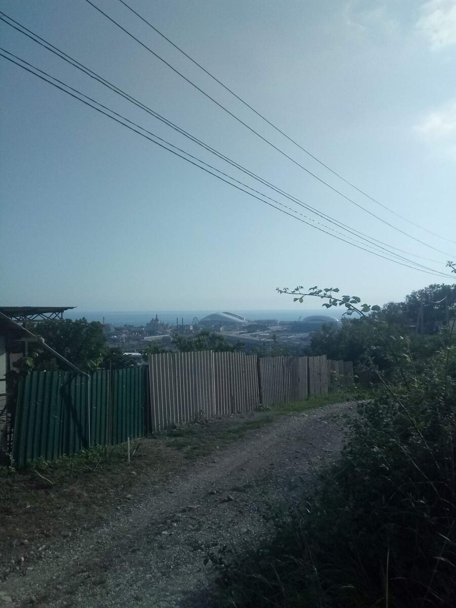 Участок в Верхневеселом. Олимпийский парк как на ладони. Вид на море.